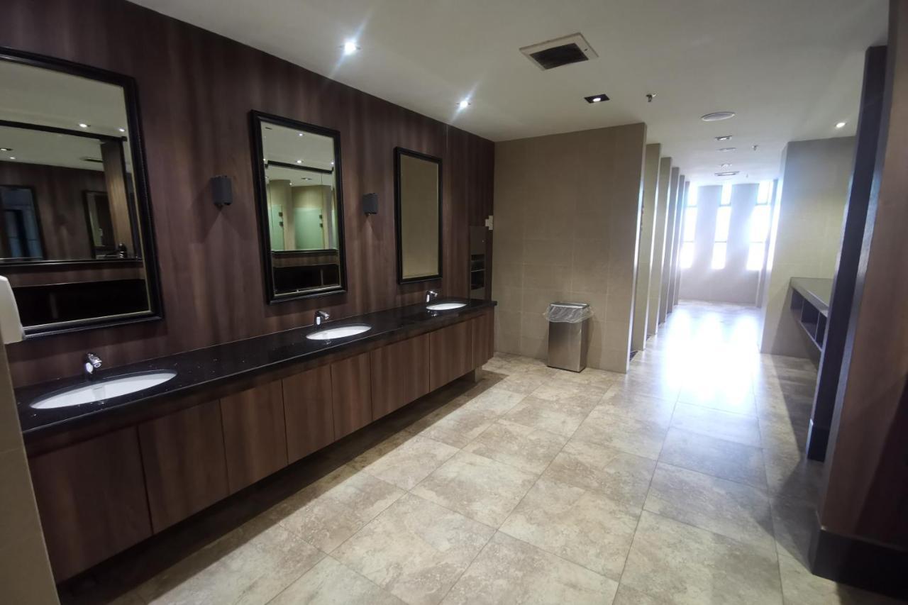 B.Suites 21 Kota Kinabalu Exterior photo